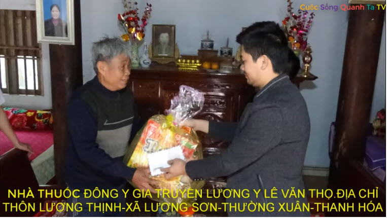 Trao Quà Tết Tới Các Hộ Gia Đình Chính Sách Và Hộ Nghèo Tại Xã Lương Sơn